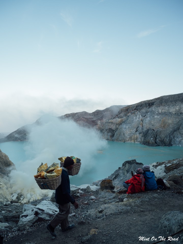 Ijen｜最美的风景  最危险的工作