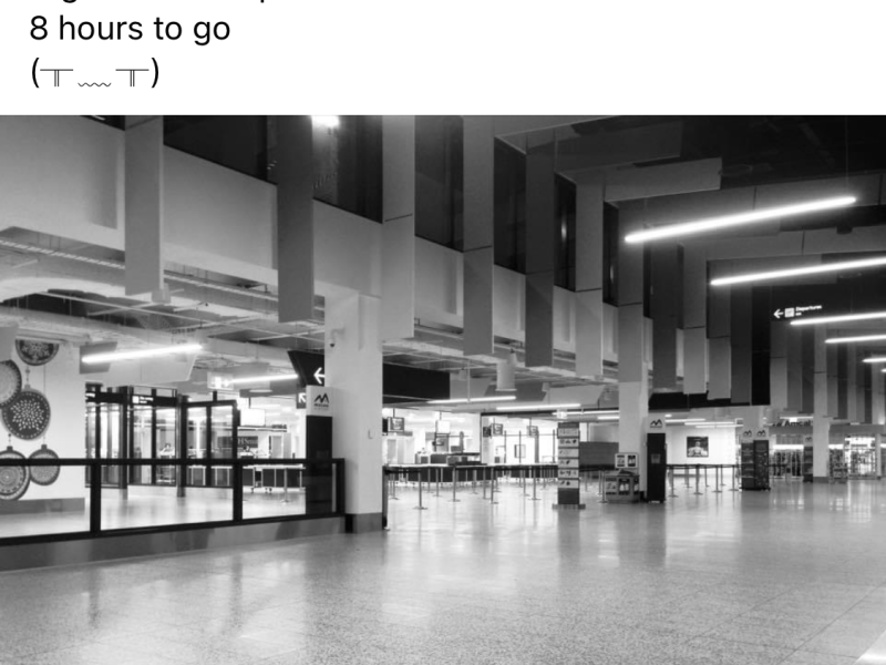 夜宿机场｜善良英国男